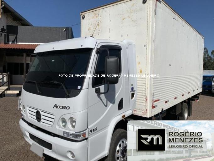MERCEDES BENZ 915 08/08