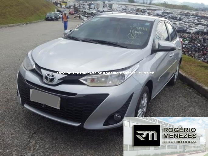 TOYOTA YARIS 19/19