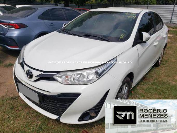 TOYOTA YARIS SEDAN 19/19