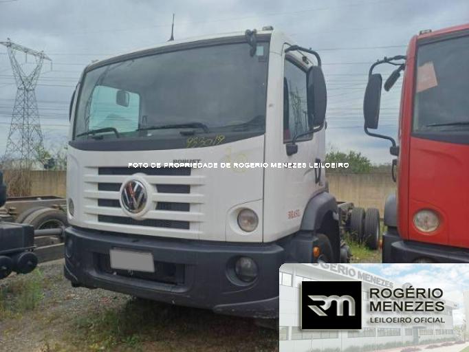 VOLKSWAGEN CONSTELLATION 22/23