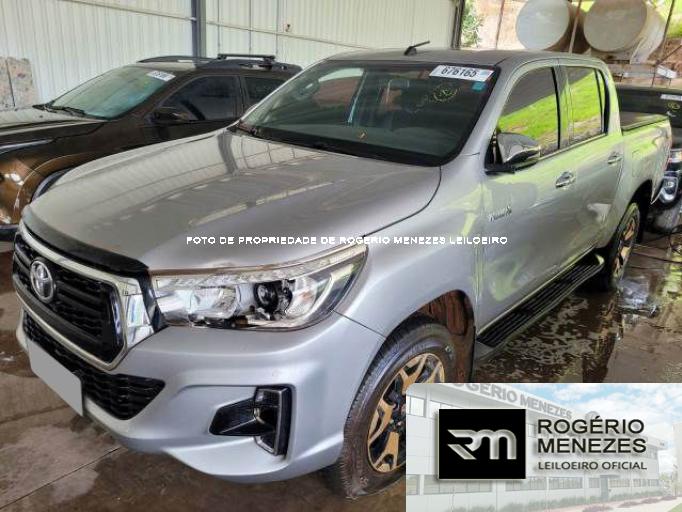 TOYOTA HILUX CD 20/21