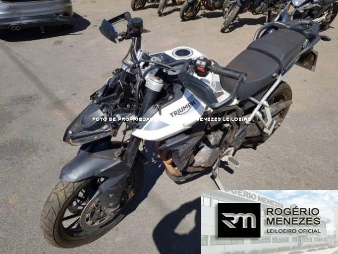 TRIUMPH TIGER 21/21