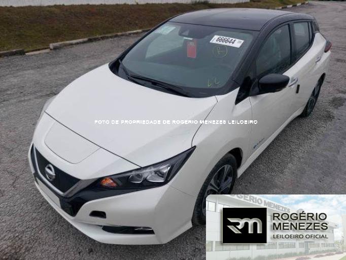 NISSAN LEAF 21/22